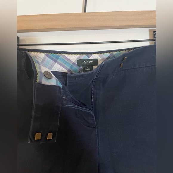 J Crew Navy Blue Chino Shorts Women’s Size 8 City Fit 95% Cotton - Picture 3 of 8